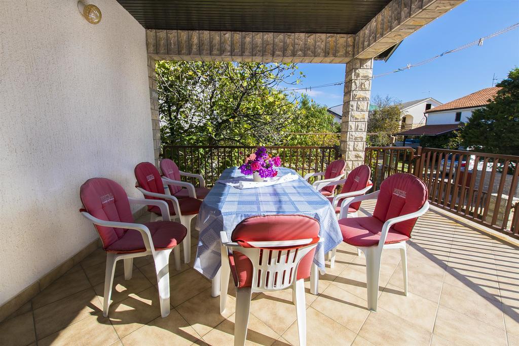 נין Apartment Danica מראה חיצוני תמונה