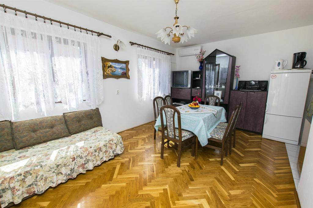 נין Apartment Danica מראה חיצוני תמונה